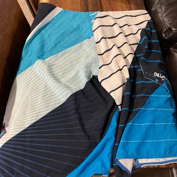 Billabong swimsuit size 34 - Picture 3 of 4